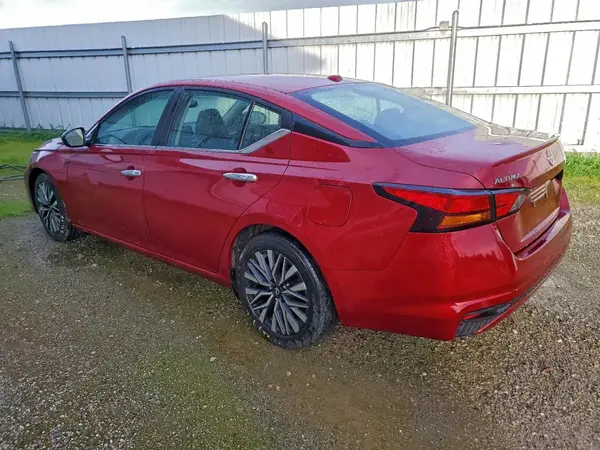 1N4BL4DV9RN387084 2024 NISSAN ALTIMA - Image 2