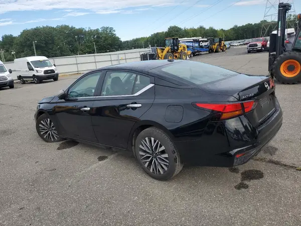 1N4BL4DV9RN387344 2024 NISSAN ALTIMA - Image 2