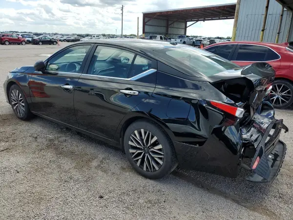1N4BL4DV9RN388333 2024 NISSAN ALTIMA - Image 2