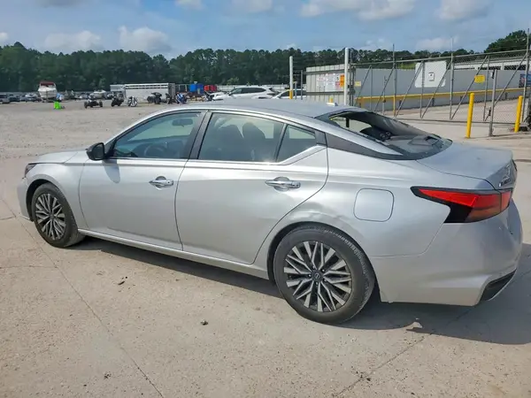 1N4BL4DV9RN391362 2024 NISSAN ALTIMA - Image 2