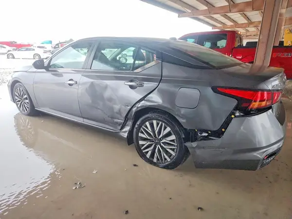 1N4BL4DV9RN392933 2024 NISSAN ALTIMA - Image 2