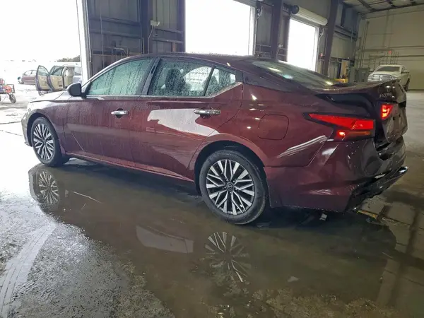 1N4BL4DV9RN413957 2024 NISSAN ALTIMA - Image 2
