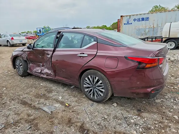 1N4BL4DV9RN418351 2024 NISSAN ALTIMA - Image 2