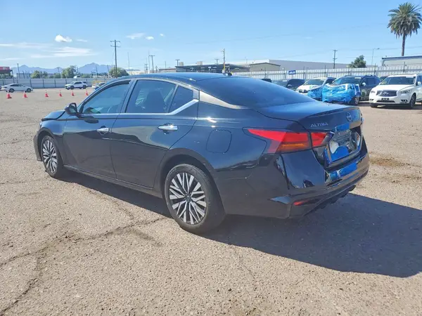 1N4BL4DV9RN425493 2024 NISSAN ALTIMA - Image 2