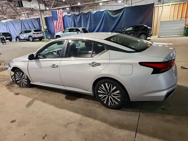 1N4BL4DV9RN430886 2024 NISSAN ALTIMA - Image 2