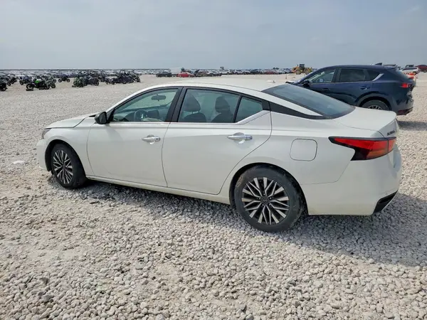 1N4BL4DV9RN433271 2024 NISSAN ALTIMA - Image 2