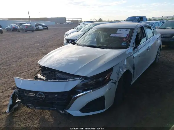 1N4BL4DV9SN313640 2025 NISSAN ALTIMA - Image 2
