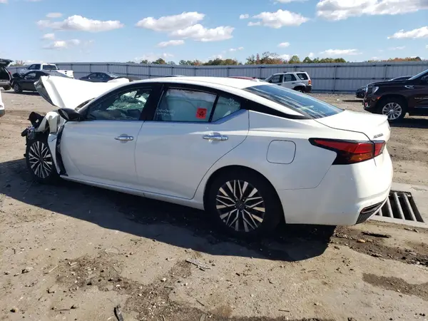 1N4BL4DV9SN316893 2025 NISSAN ALTIMA - Image 2