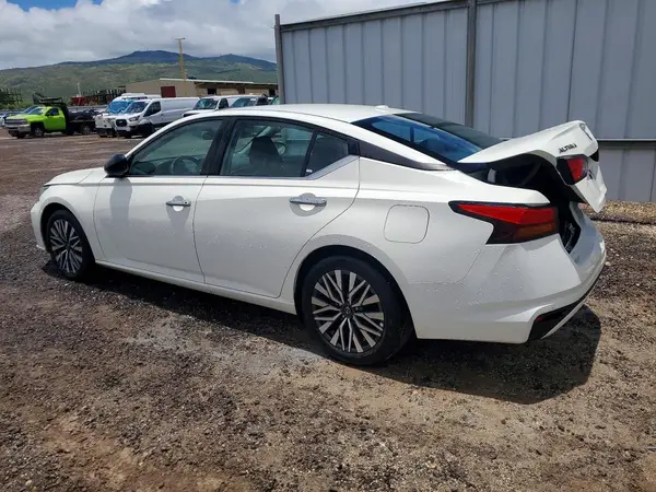 1N4BL4DV9SN318269 2025 NISSAN ALTIMA - Image 2