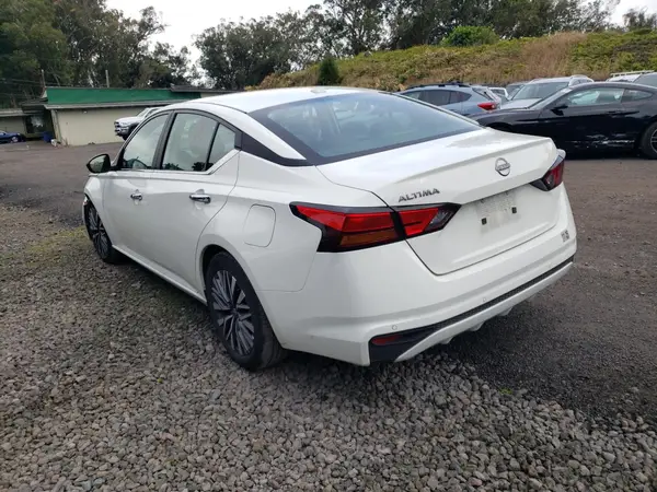 1N4BL4DV9SN318627 2025 NISSAN ALTIMA - Image 2