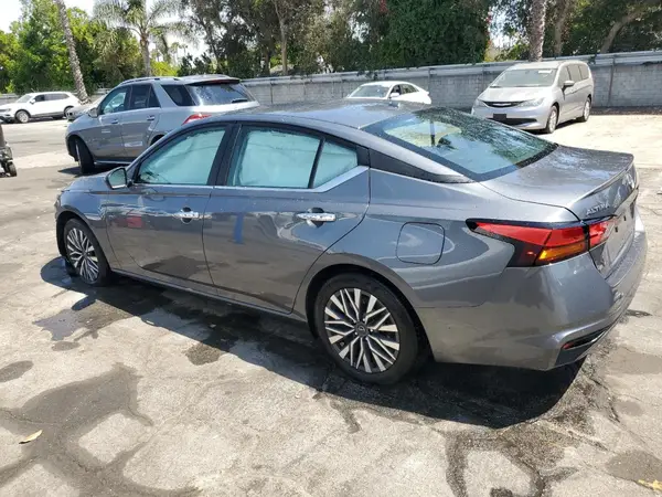 1N4BL4DV9SN319535 2025 NISSAN ALTIMA - Image 2