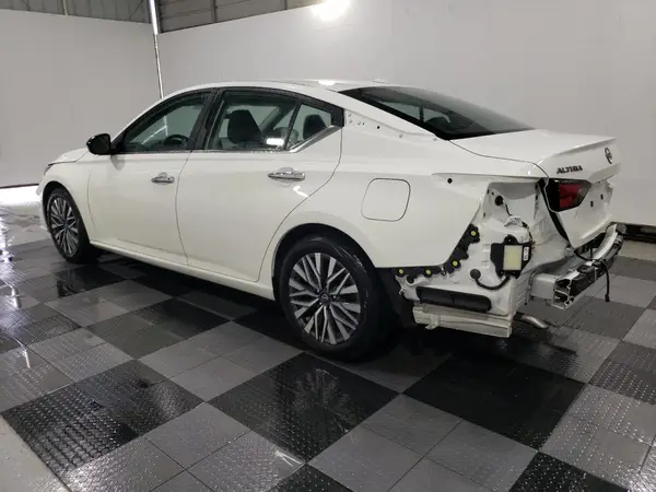 1N4BL4DV9SN323732 2025 NISSAN ALTIMA - Image 2