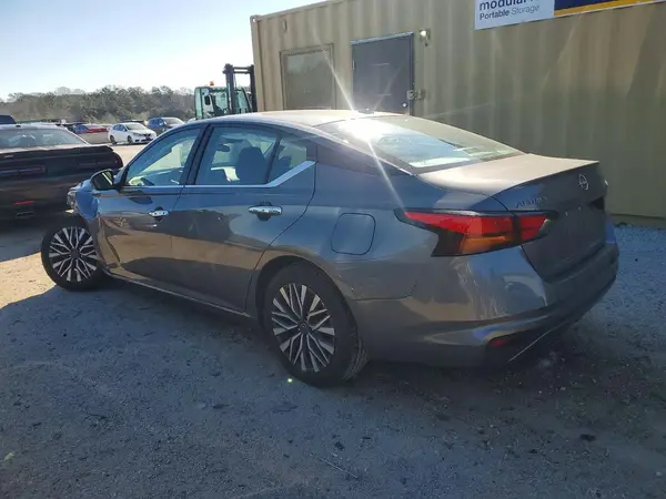 1N4BL4DV9SN331409 2025 NISSAN ALTIMA - Image 2