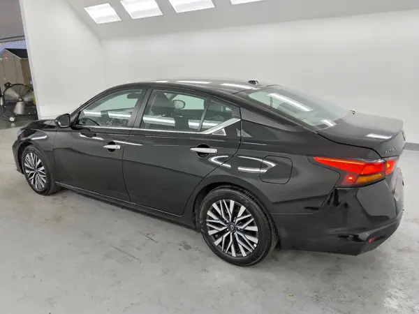 1N4BL4DV9SN351658 2025 NISSAN ALTIMA - Image 2