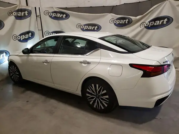 1N4BL4DV9SN357184 2025 NISSAN ALTIMA - Image 2