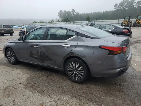 1N4BL4DV9SN360361 2025 NISSAN ALTIMA - Image 2