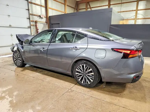 1N4BL4DV9SN362188 2025 NISSAN ALTIMA - Image 2