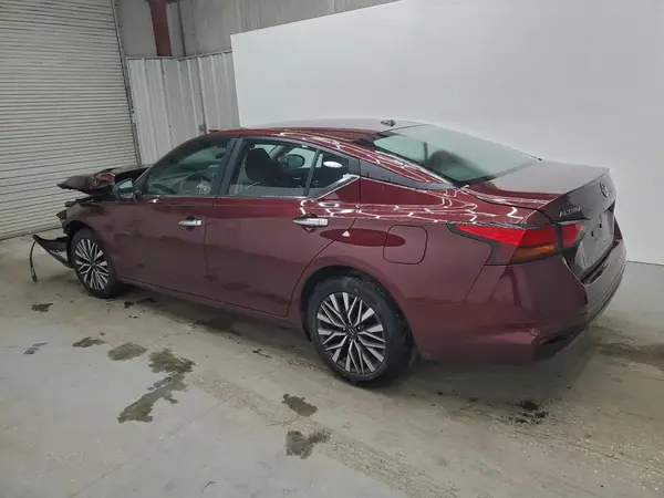 1N4BL4DV9SN364670 2025 NISSAN ALTIMA - Image 2