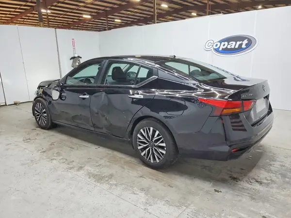 1N4BL4DV9SN367276 2025 NISSAN ALTIMA - Image 2
