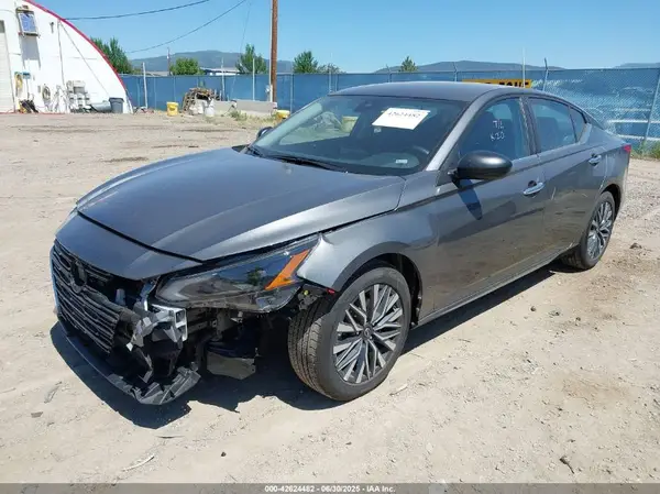 1N4BL4DV9SN367665 2025 NISSAN ALTIMA - Image 2