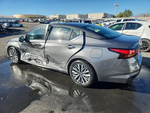 1N4BL4DV9SN367696 2025 NISSAN ALTIMA - Image 2