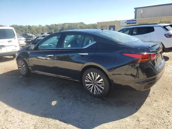 1N4BL4DV9SN367861 2025 NISSAN ALTIMA - Image 2