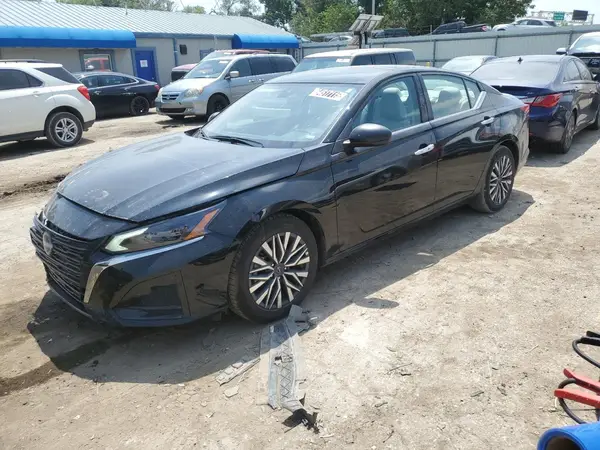 1N4BL4DV9SN369397 2025 NISSAN ALTIMA - Image 1