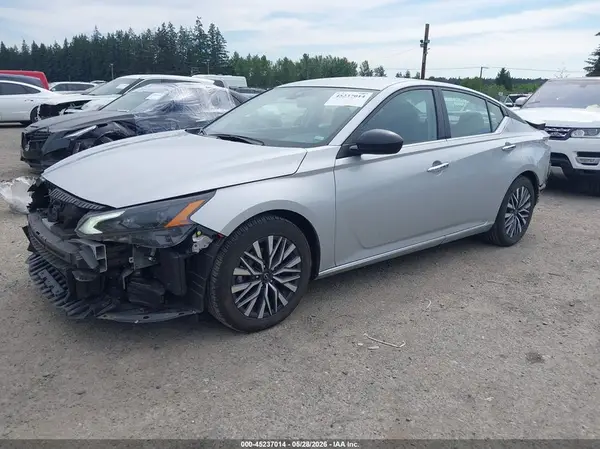 1N4BL4DV9SN375443 2025 NISSAN ALTIMA - Image 2