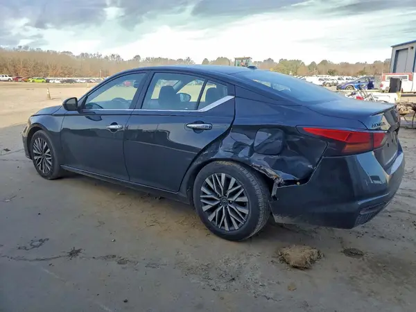 1N4BL4DV9SN375572 2025 NISSAN ALTIMA - Image 2