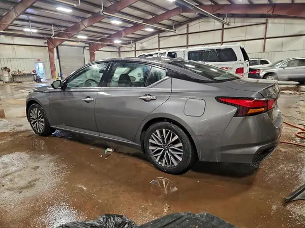 1N4BL4DV9SN380464 2025 NISSAN ALTIMA - Image 2