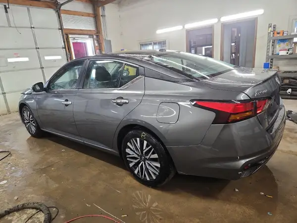 1N4BL4DV9SN382232 2025 NISSAN ALTIMA - Image 2