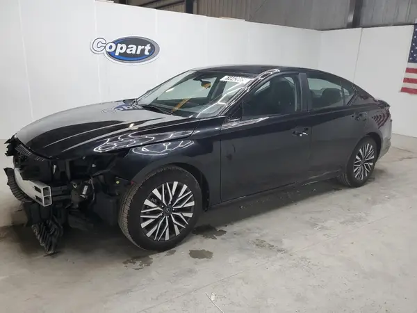 1N4BL4DV9SN383719 2025 NISSAN ALTIMA - Image 1