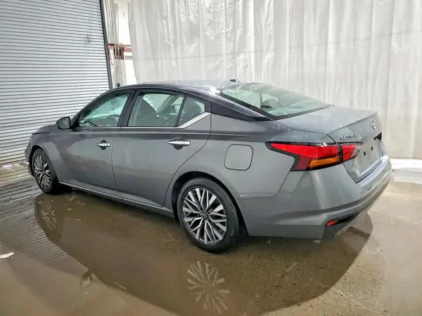 1N4BL4DV9SN388743 2025 NISSAN ALTIMA - Image 2