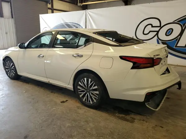 1N4BL4DV9SN393344 2025 NISSAN ALTIMA - Image 2