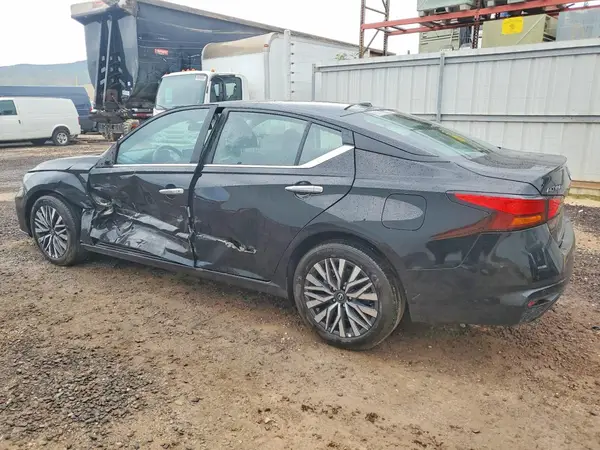 1N4BL4DV9SN397152 2025 NISSAN ALTIMA - Image 2