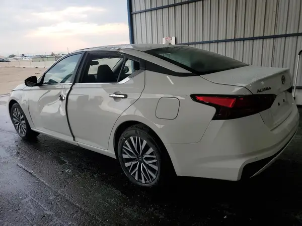 1N4BL4DV9SN400213 2025 NISSAN ALTIMA - Image 2