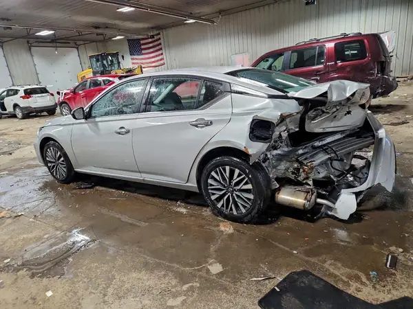 1N4BL4DV9SN403550 2025 NISSAN ALTIMA - Image 2