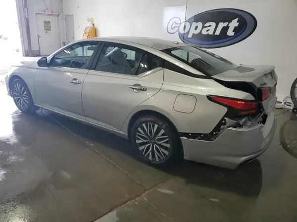 1N4BL4DV9SN403662 2025 NISSAN ALTIMA - Image 2