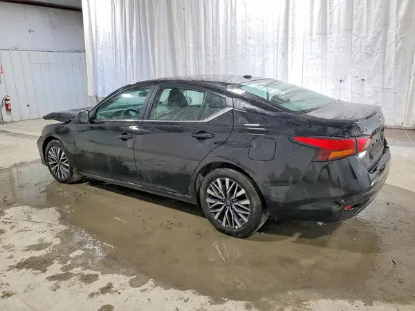 1N4BL4DV9TN305250 2026 NISSAN ALTIMA - Image 2
