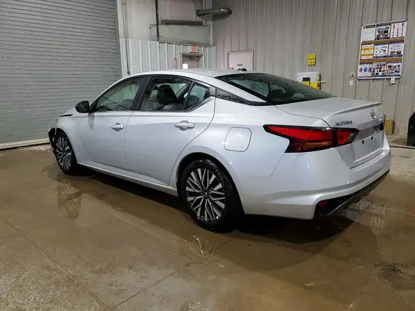 1N4BL4DV9TN305801 2026 NISSAN ALTIMA - Image 2
