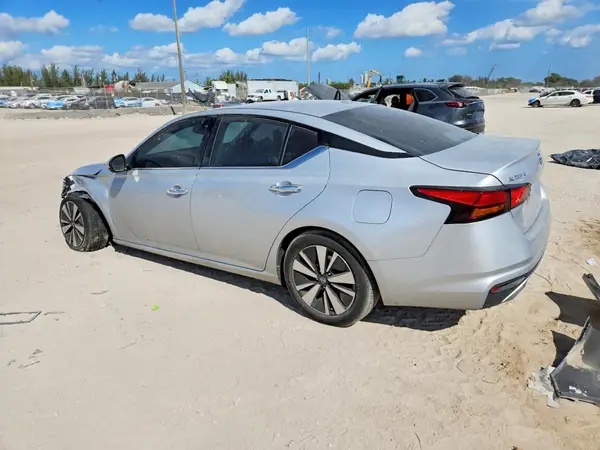 1N4BL4DVXKC124524 2019 NISSAN ALTIMA - Image 2