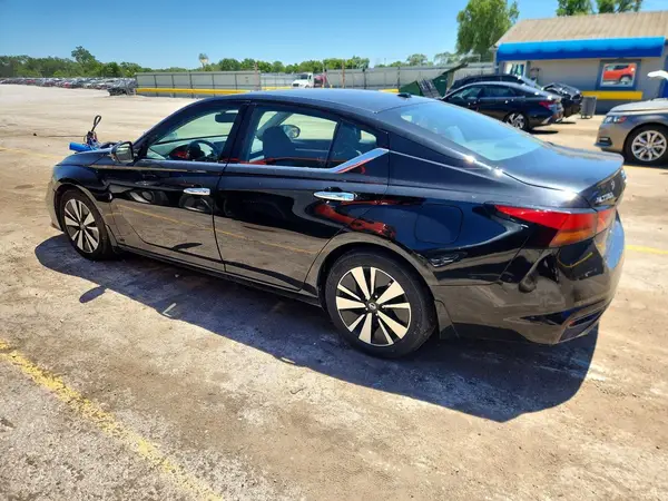 1N4BL4DVXKC126709 2019 NISSAN ALTIMA - Image 2