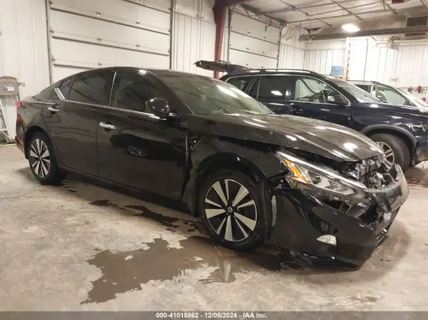 1N4BL4DVXKC128668 2019 NISSAN ALTIMA - Image 1
