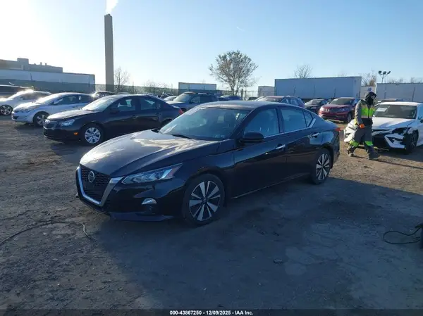 1N4BL4DVXKC252441 2019 NISSAN ALTIMA - Image 2