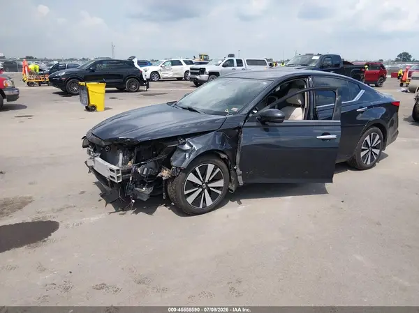 1N4BL4DVXLC168427 2020 NISSAN ALTIMA - Image 2