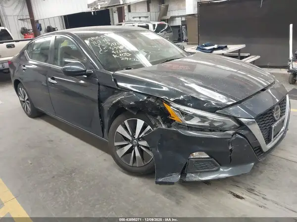 1N4BL4DVXNN312114 2022 NISSAN ALTIMA - Image 1
