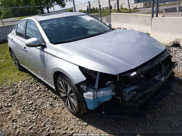 1N4BL4DVXNN352760 2022 NISSAN ALTIMA - Image 1