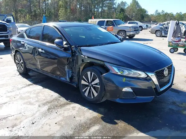 1N4BL4DVXNN376461 2022 NISSAN ALTIMA - Image 1