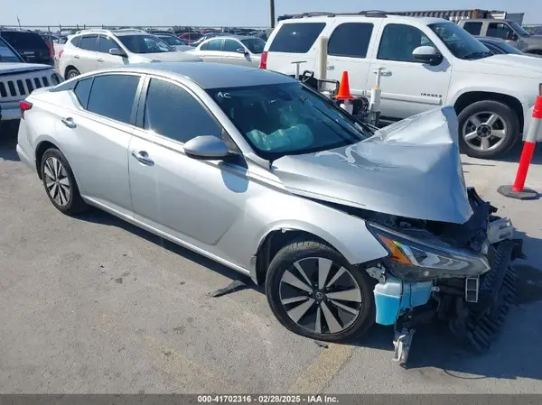 1N4BL4DVXNN377707 2022 NISSAN ALTIMA - Image 1