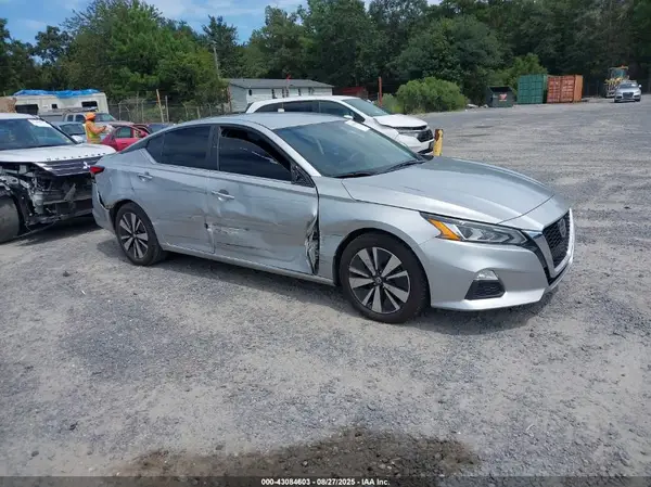 1N4BL4DVXNN386486 2022 NISSAN ALTIMA - Image 1